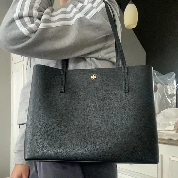 New tory Burch Blake center zip large tote in black - Picture 5 of 14